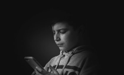 مقابله با اثرات مشکل ساز رسانه های اجتماعی