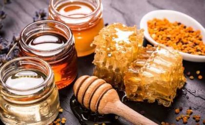 تشخیص عسل طبیعی از عسل تقلبی+ مزیت‌های خرید عسل طبیعی