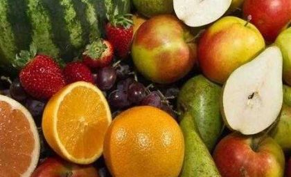 میوه و سبزیجات را با پوست بخوریم؟ / پوست کدام مواد غذایی قابل خوردن است؟