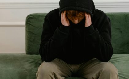 چرا خودکشی در مورد آن صحبت نمی شود