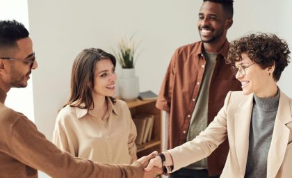 چگونه به یاد آوردن نامها هستید؟ شما باید این را بدانید!