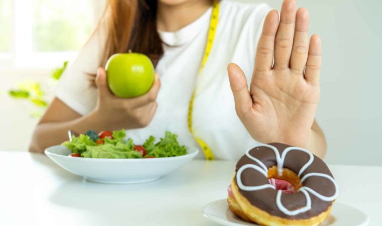 این غذاها عمر شما را کم یا زیاد می‌کنند!