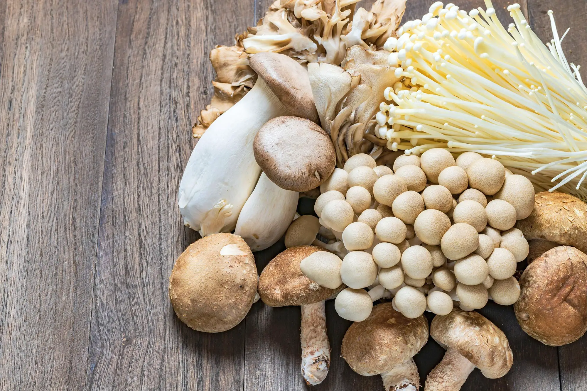 با این ترفند دیگه قارچ ها سیاه نمیشه +فیلم