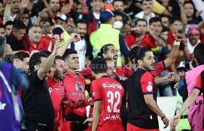 قلب شیر در آزادی: ساسان، هم مدافع بود هم گلزن، فولاد را در بازی استقلال تهران به برد رساند