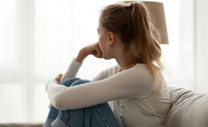 چگونه انزوای اجتماعی می تواند زندگی را کوتاه کند