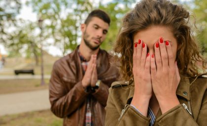 5 دلیل چرا نباید عذرخواهی کنید