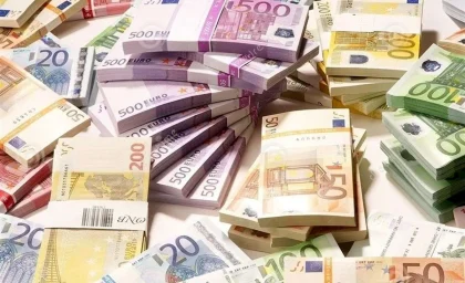 ریزش قیمت دلار در 9 اردیبهشت 1404/ دلار چند؟