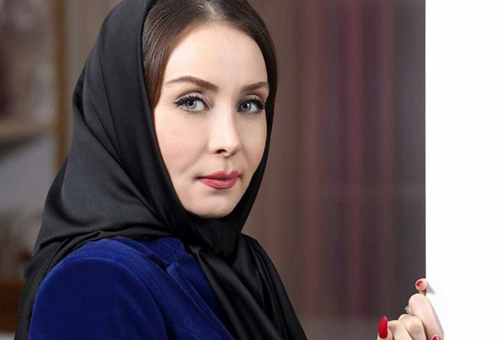 استایل خانومانه حدیث فولادوند در کنسرت مهدی دارابی