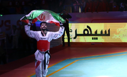 استقبال از قهرمان المپیک با شاخه گل 30 هزار تومانی و انتقاد از بی‌توجهی مسئولان