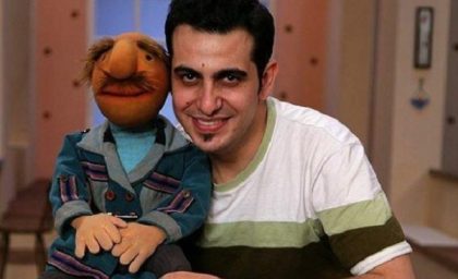 باورتون میشه عروسک ماندگار در تاریخ ایران رو محمد لقمانیان عروسک‌گردانی کرده؟