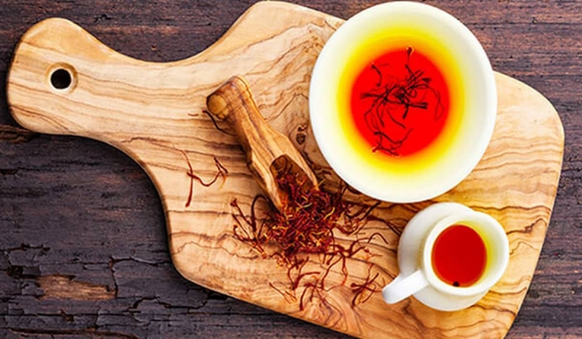 ترفند دم کردن زعفران غلیظ و خوشرنگ+فیلم
