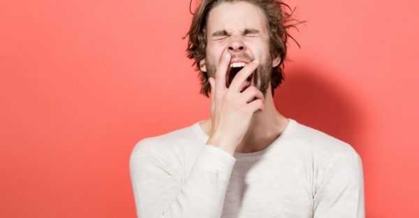 ناگفته های پزشکب | چرا خمیازه مسری است؟