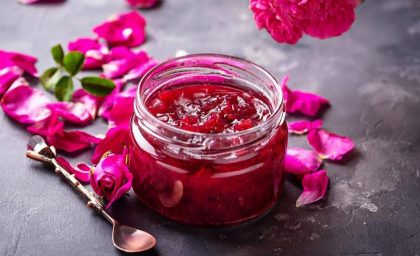 طرز تهیه مربای گل محمدی خوشمزه + فیلم