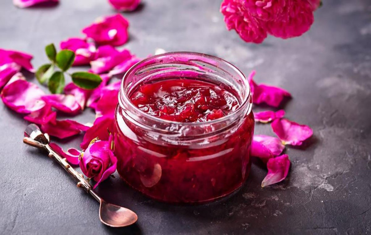 طرز تهیه مربای گل محمدی خوشمزه + فیلم