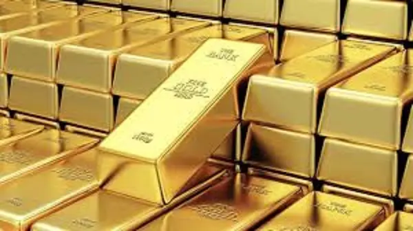 نوسان در قیمت دلار و طلا تمامی ندارد!/ بازار ارز بازیچه ای برای سیاست است!