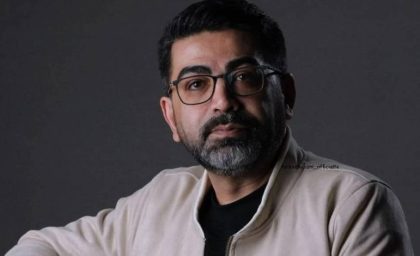 فرزاد حسنی با گریمی متفاوت در نقش کنت دراکولا روی صحنه رفت