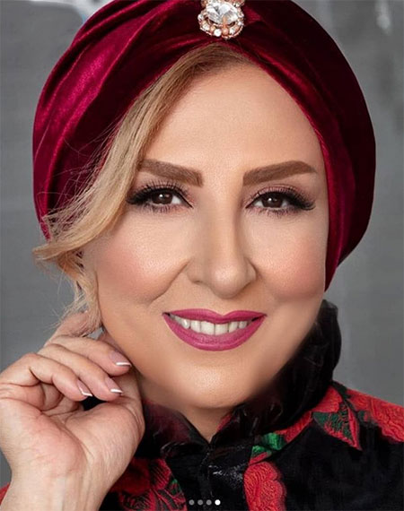 مرجانه گلچین و ژست متفاوتش