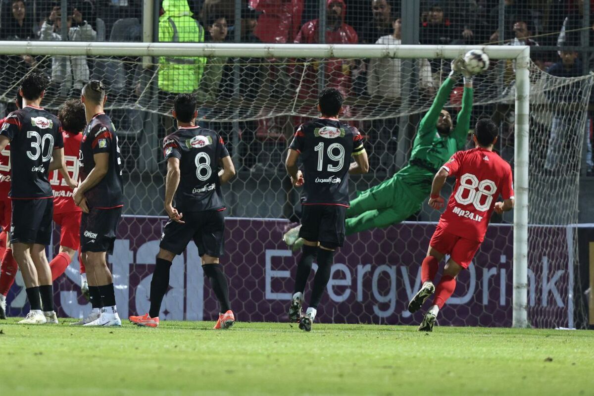 مقایسه مهار گندوز با کورتوا؛ گلر پرسپولیس بهتر از رئال!