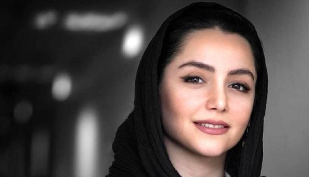 «نازنین بیاتی» با تیپ یکدست مشکی ظاهر شد