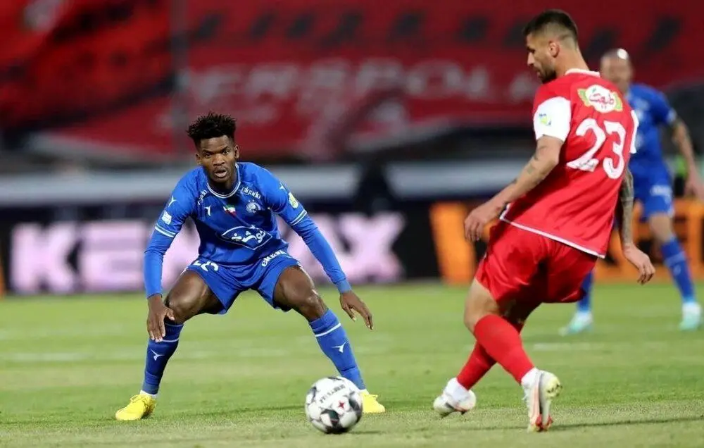 پرسپولیس نتوانسته مانند استقلال رضایت تماشاگران خود را جلب کند؟!
