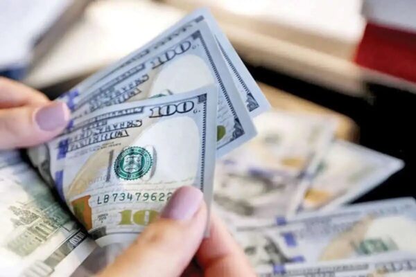 دلار در 16 اردیبهشت با چه قیمتی به فروش میرسد؟
