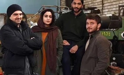 استایل رسمی خانوم بازیگر با موهای آشفته در رسانه ها جلب توجه کرد+ عکس