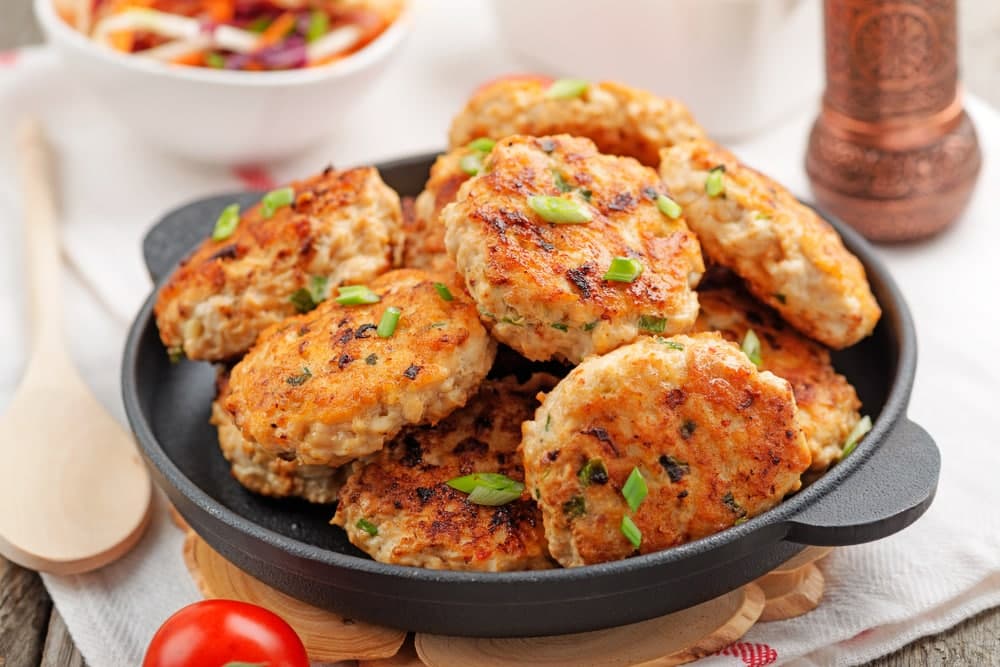 با این دستور، طعم جدیدی از مرغ را تجربه کنید!+فیلم