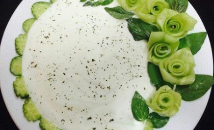 تزیین شیک و مجلسی ماست‌ و خیار + فیلم