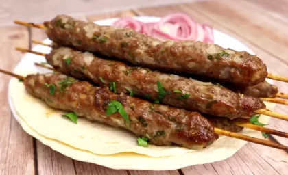 طرز تهیه لوله کباب دودی خوشمزه + فیلم