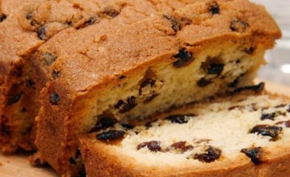 طرز تهیه کیک کشمشی خوشمزه بدون فر + فیلم