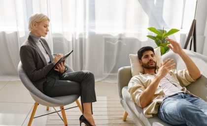 قابل اجتناب در مقابل غیرقابل اجتناب: چگونه فروید هراس را از OCD متمایز کرد
