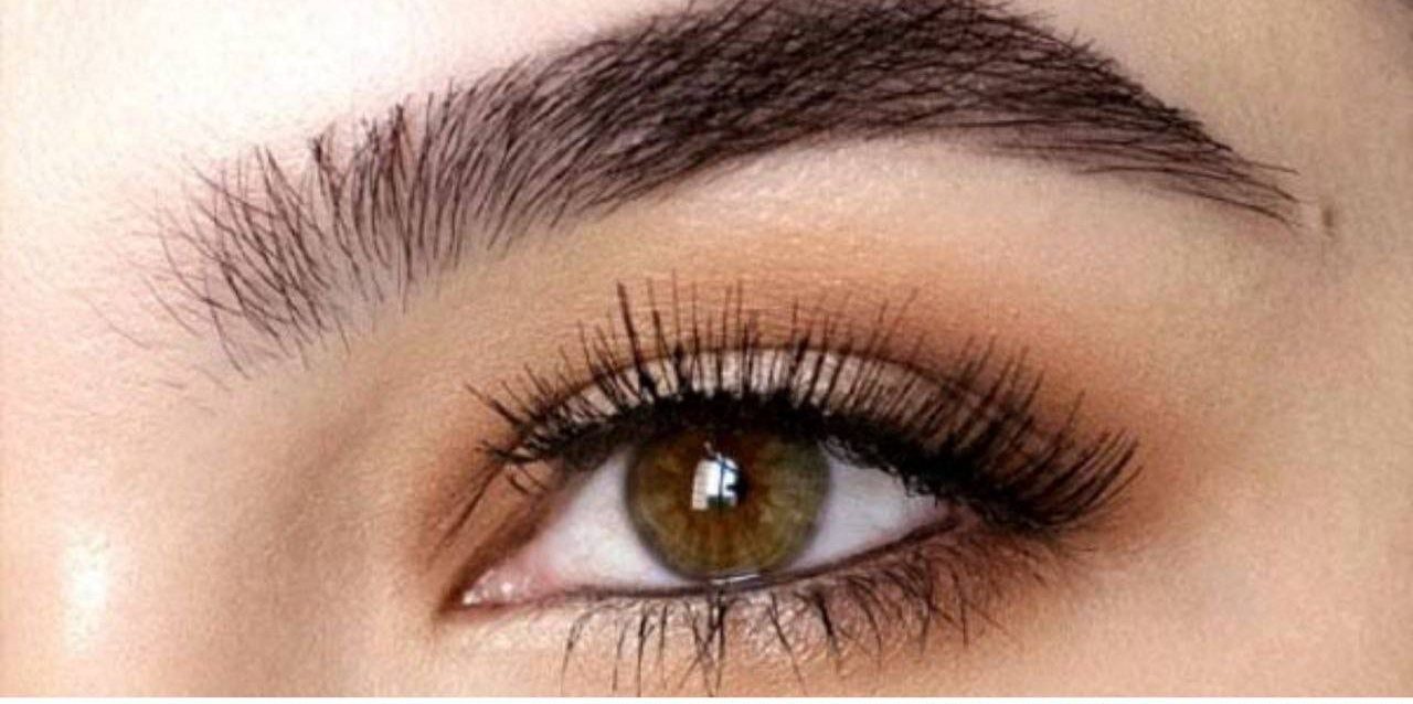 نقش ابروهای طبیعی در افزایش جذابیت چهره؛ از مراقبت تا تقویت