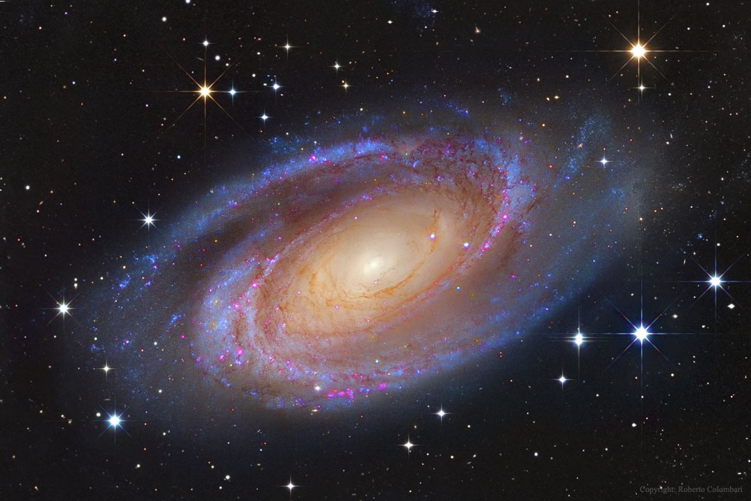 نمایی تماشایی از برخورد کهکشان؛ تصویری از جنگ بی‌پایان M81 و M82+عکس