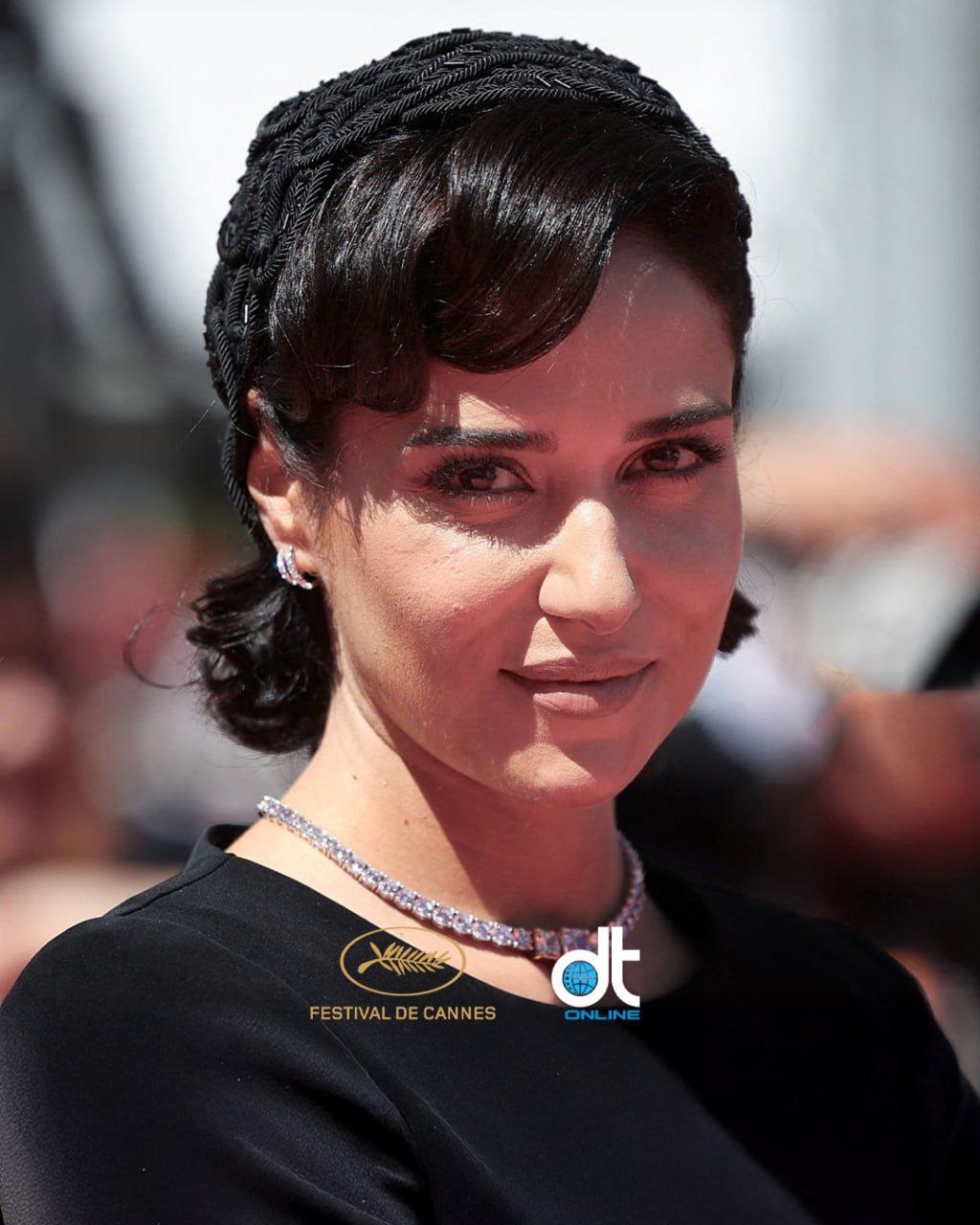 گزارش تصویری از فرش قرمز زن و بچه