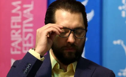 آقای بازیگر در کنار طرفداران فوتبال تیم محبوبش را تشویق کرد/ بهرام رادان در ورزشگاه آزادی+ عکس