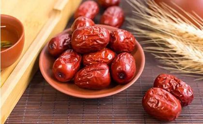 سنجد دارویی برای چندین درد؛ از پوست و مو تا استخوان