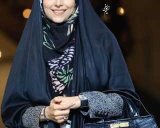 زیبایی و سادگی خانوم مجری و بازیگر دل هر بیننده ای را میبرد/ چادری که هیچ گاه از سر این بانو نیوفتاد+ عکس