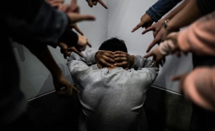 چگونه خودشیفتگان می توانند متجاوزان را برای رها کردن کلاهبرداری ها داماد کنند