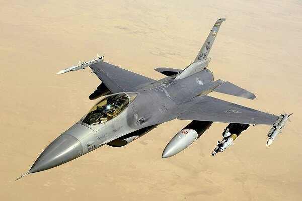 F-16 فایتینگ فالکن چگونه بعد از نیم قرن هنوز برترین جنگنده دنیاست؟/ شاهکاری مهندسی که با سرعت ۲ ماخ دنیا را به تحسین واداشت