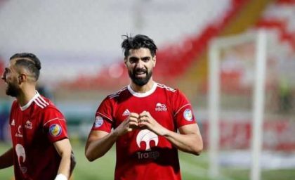یاغی پرسپولیس، لباس استقلال بر تن کرد