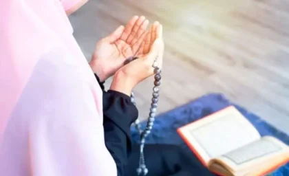 از بی پولی خسته شدی؟ این دعارو شب بخون تا خدا برات از غیب برسونه