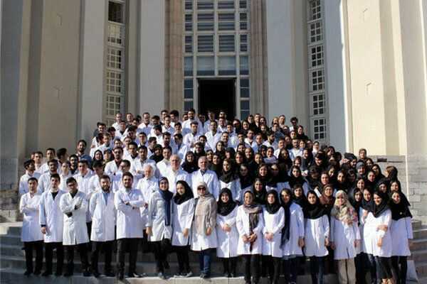 آموزش عالی علوم پزشکی قم امروز 12 شهریور1404/ 3000دانشجو در 43 رشته/ فرصت های تحصیلی