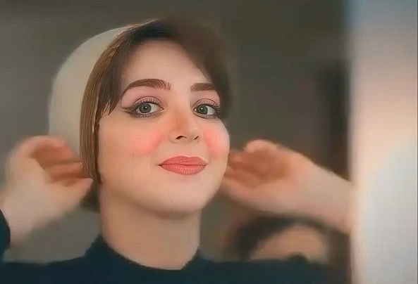 المیرا دهقانی از تیپ ساده سیاه و سفید و استایل زیبایش در یک مراسم رونمایی کرد + عکس و بیوگرافی المیرا دهقانی