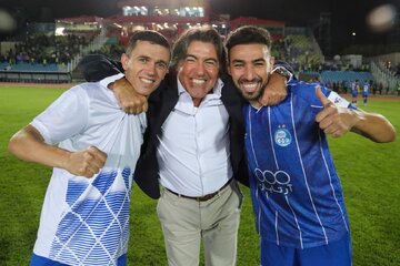 خبر فوری ورزشی استقلال از مشکل بزرگ در رهبری ریکاردو ساپینتو در باشگاه فوتبال استقلال / چرا ساپینتو هنوز در فوتبال ایران حرفه‌ای نشد؟