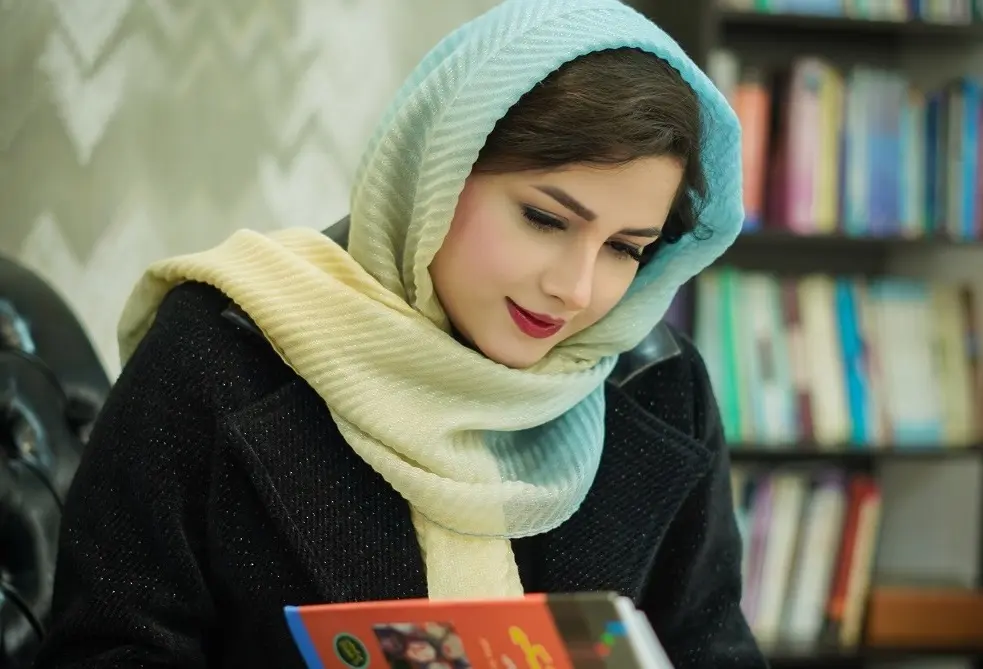 وقتی فرزندم برای رسیدن به خواسته‌ هاش گریه می‌ کنه، چیکار کنم؟ دکتر پریسا کربلایی حسنی این موضوع را از منظر روانشناسی بررسی می کند