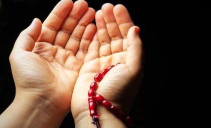 امام جماعت زن؛ قانونی که همه نمی‌دانند / شرطی کلیدی و تعیین‌کننده برای نماز جماعت / تحلیل و توضیح کارشناسان دینی