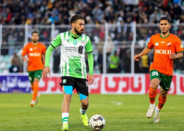 مهره کلیدی استقلال به دربی نرسید / غیبت مهم مهران احمدی خط میانی استقلال را در شهرآورد تهدید می‌کند