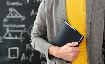 وام بلاعوض ۱۵۰ میلیونی برای فرهنگیان بازنشسته!/ جزئیات کامل طرح و نحوه ثبت‌نام/ همه چیز درباره سقف و شرایط پرداخت