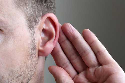 بهترین سمعک برای کم‌شنوایی شدید کدام است؟ راهنمای کامل انتخاب + نکات مهم