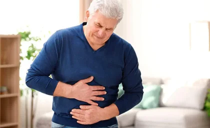 چگونه سرطان معده را زود تشخیص دهیم؟ / ۵ علامت حیاتی که نباید نادیده بگیرید